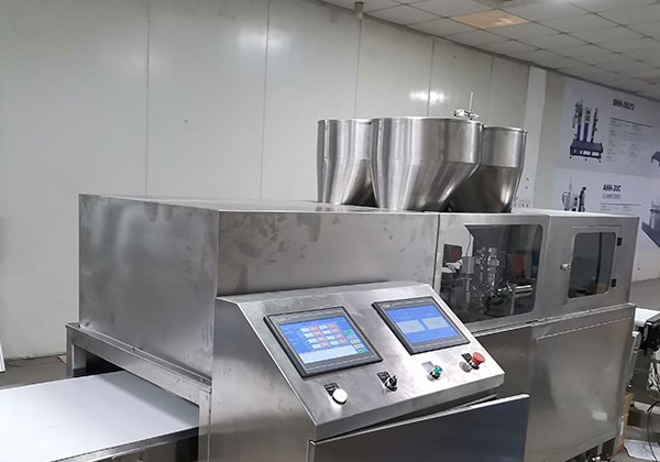 QGA-1000R-4灌装机